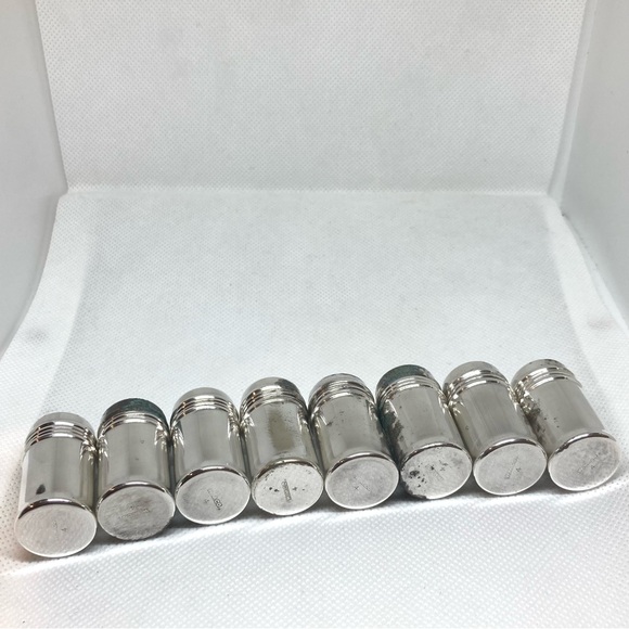 Set of 8 Silver Plated W.M.Co #4 Personal Salt and Pepper Shakers Vintage - Picture 6 of 16